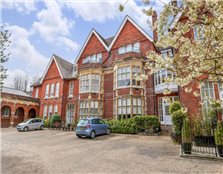 3 bed flat for sale Hyde
