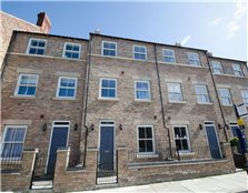 4 bed town house to rent York