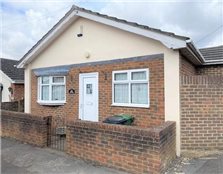 2 bed bungalow to rent Langley Heath