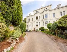 3 bed flat to rent Clifton