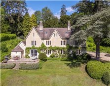 9 bed detached house for sale