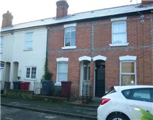 2 bed terraced house to rent Reading