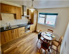 2 bed terraced house to rent Radford