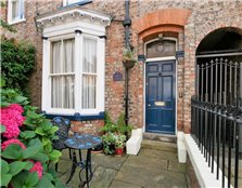 4 bed terraced house for sale York