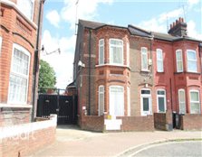 3 bedroom end of terrace house  for sale Luton