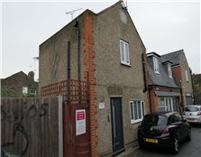 2 bed maisonette for sale South Woodford