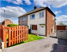 3 bed semi-detached house for sale Woodside
