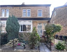 5 bed semi-detached house for sale Saltaire