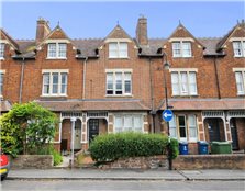 5 bed terraced house to rent Walton Manor