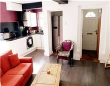 2 bed semi-detached house to rent Victoria Park