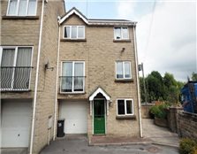 3 bedroom semi-detached house to rent Higher Buxton