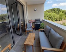 Dans residence récente beau type 3 en 2ème étage a Aix-en-Provence