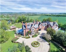 5 bedroom detached house  for sale Kirby Fields
