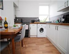 2 bedroom serviced apartment to rent Dolemeads