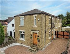 4 bed detached house for sale Calverley