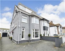 5 bedroom semi-detached house  for sale