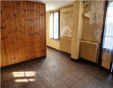 EXCLUSIVITE !! Dans le centre de Sallanches, dans une petite maison composée de 3 lots seulement, découvrez cet appartement d'environ 77 m2 composé de
