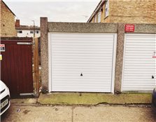 Parking/garage for sale Luton