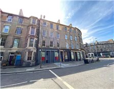 4 bed flat to rent Broughton