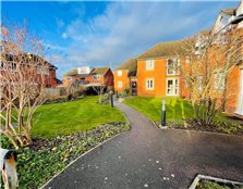 2 bed flat for sale Aylesbury