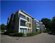 2 bed flat to rent High Cross