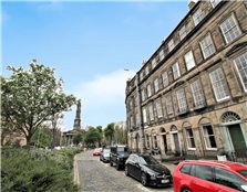 2 bed flat to rent Broughton