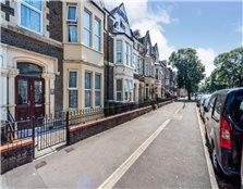 5 bed terraced house for sale Riverside